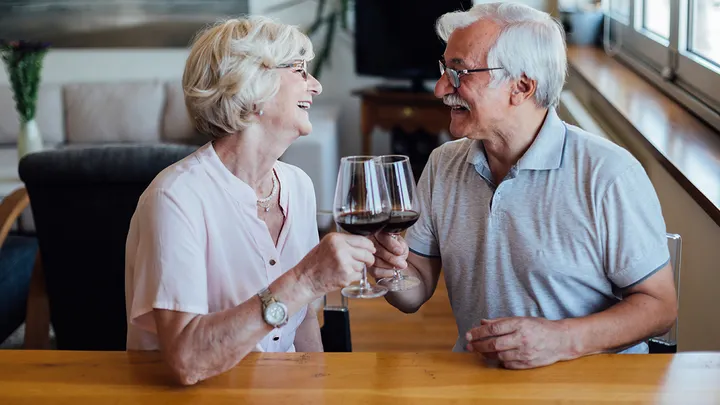 The "Grandparents’ Happy Hour" bill aims to expand social opportunities for seniors. (iStock)