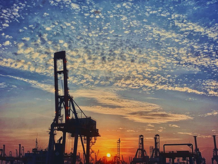 Oil tankers in the Middle East as geopolitical tensions trigger the global energy crisis