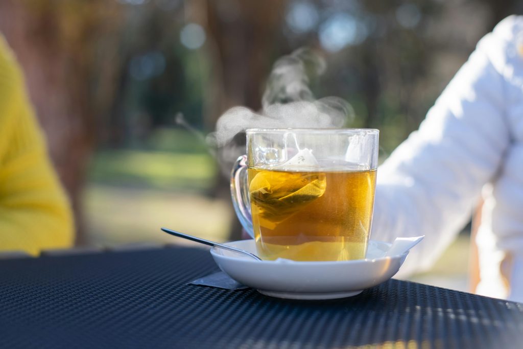 Healthy beverage alternatives for teenagers replacing sugary drinks