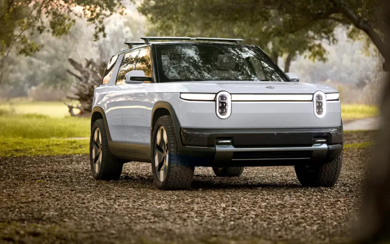Robotaxis Are Here: Uber & Rivian’s $1.25B Plan to Transform Cities