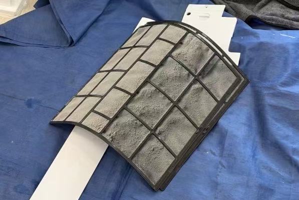 Dirty AC Filter Poses Health Risks, Regular Cleaning Safeguards Indoor Air