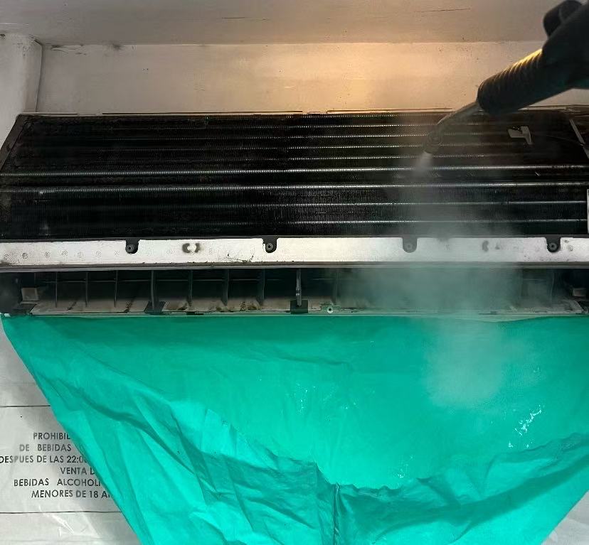 Extremely Dirty AC Undergoes Deep Air Conditioner Cleaning as Muddy Water Pours Out